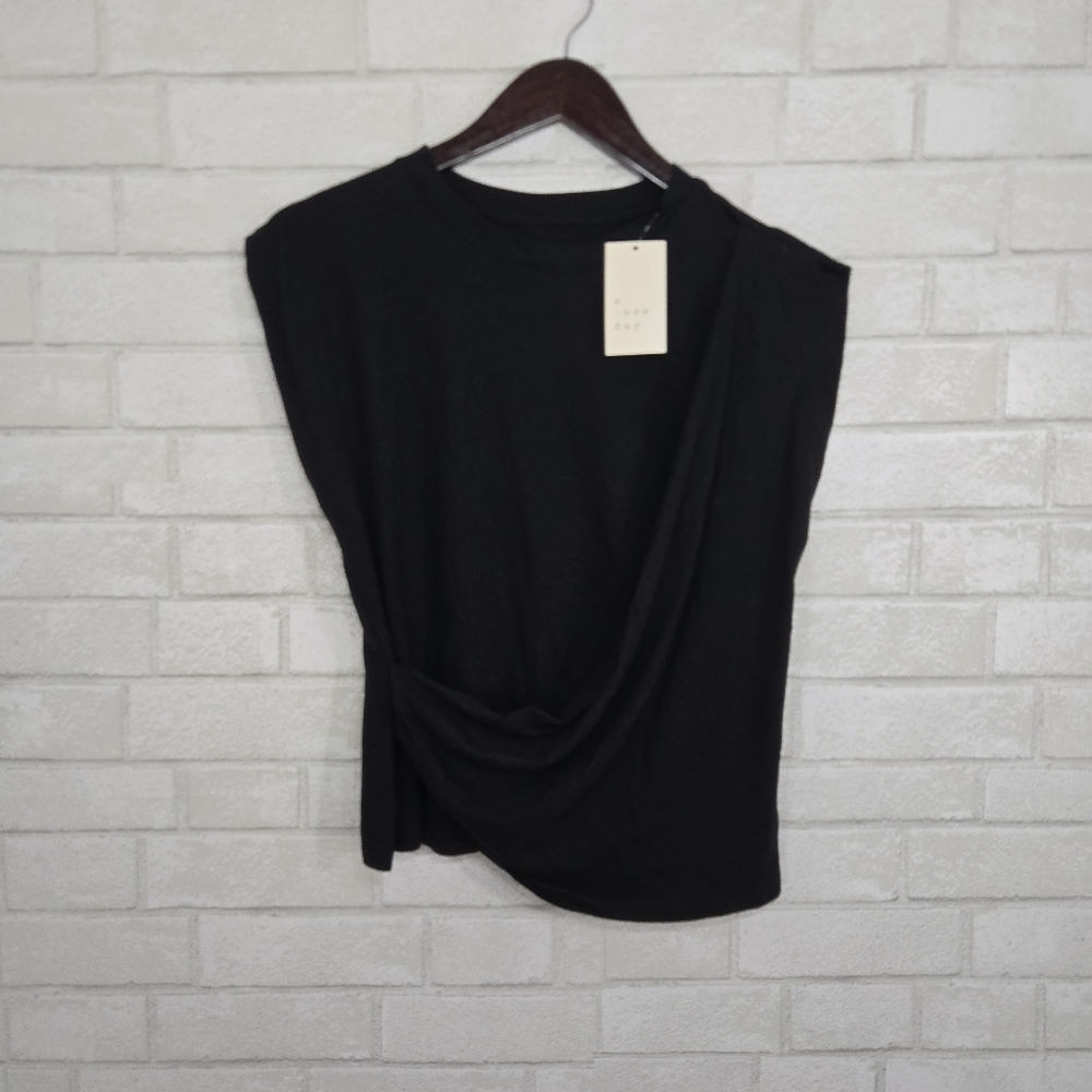 a‎ new day NWT black top